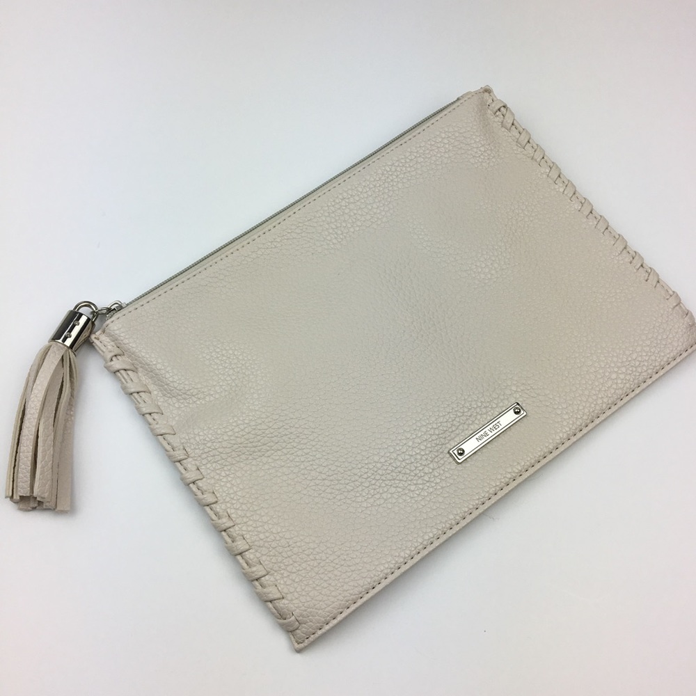 NINE WEST TASSEL FAUX Leatherette hand bag. - Picture 7 of 8